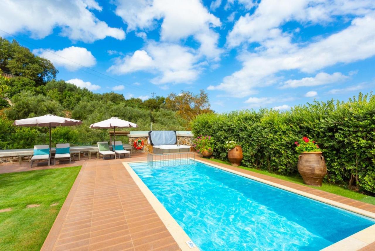 Villa Casa Avocado Tavronitis Eksteriør bilde